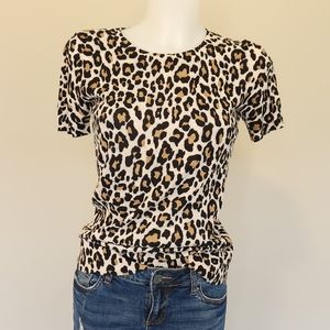 Lightweight sweater tee